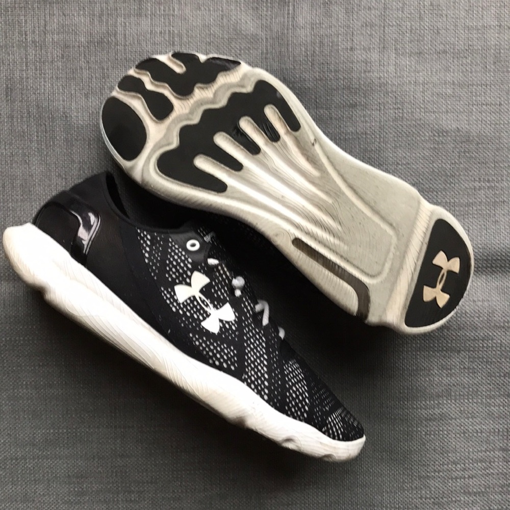 speedform Apollo Vent men’s size 7, fit women 8.5